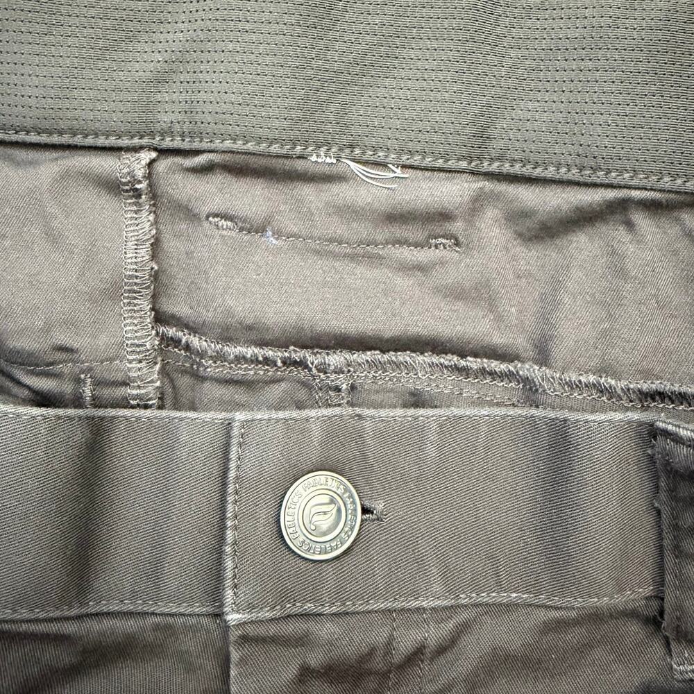 Fabletics Men’s Chino Brown/Gray - Picture 5 of 7